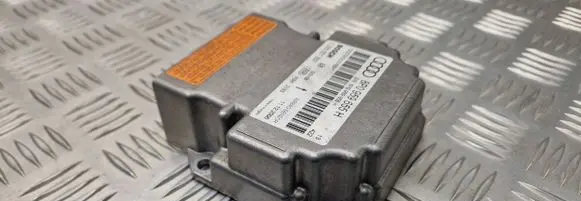 Audi A3 S3 8P Airbag control unit/module 8P0959655H 0285001857
