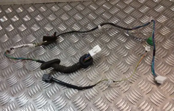 Subaru Legacy Rear door wiring loom 81822AG070