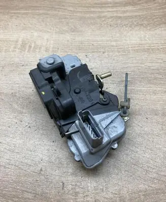 Citroen Xsara Front door lock RIGHTSIDE