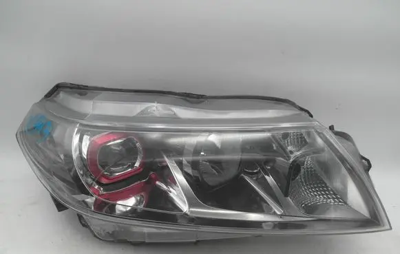 Suzuki Vitara (LY) Headlight/headlamp 10018095 18012016 D23A