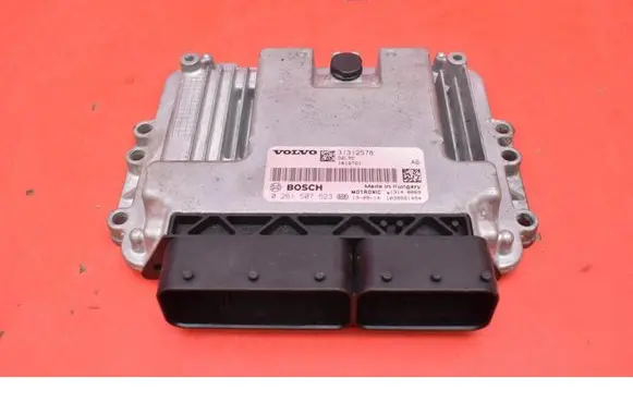 Volvo V40 Engine control unit/module ECU 31312578