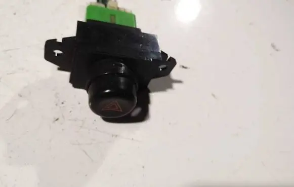 Mitsubishi Colt Hazard light switch 06013