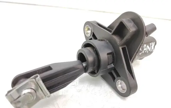 Clutch master cylinder