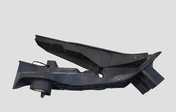 Volkswagen Golf Plus Accelerator throttle pedal 1K1721503M 6PV00889000