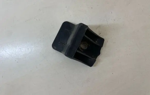 Opel Vivaro Rear door check strap stopper 164912 68278