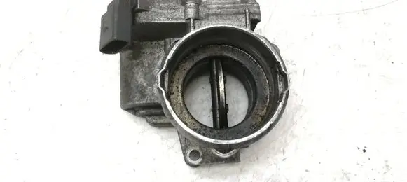 Volkswagen Golf Plus Throttle valve 03G128063J A2C53099815