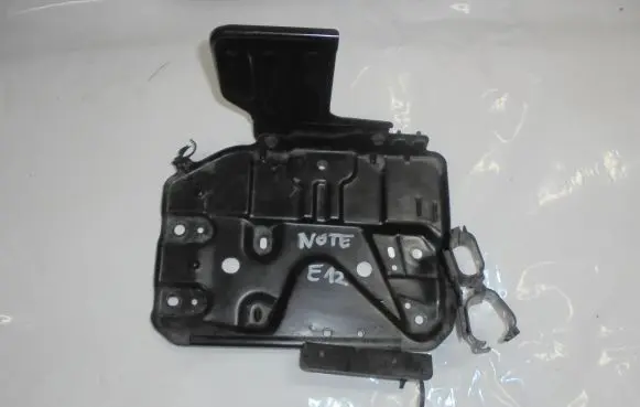 Nissan Note (E12) Battery tray 