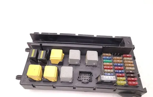 Mercedes-Benz Sprinter W906 Fuse module A9065450401 518817028 09012009
