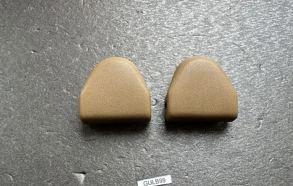 Nissan Patrol 160 Seat belt trim 86840C8401