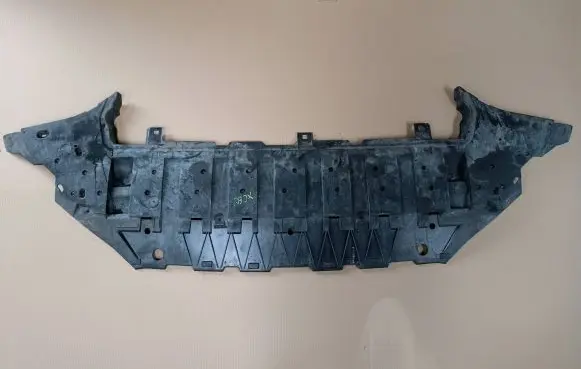 Volvo XC60 Front bumper skid plate/under tray 