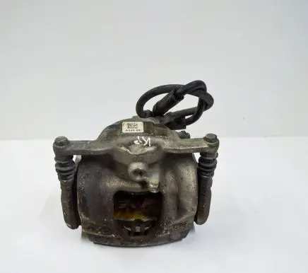 Mercedes-Benz CLA C117 X117 W117 Front brake caliper A24609