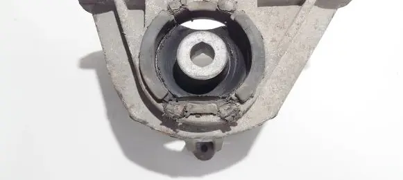 Fiat Doblo Engine mount bracket a236