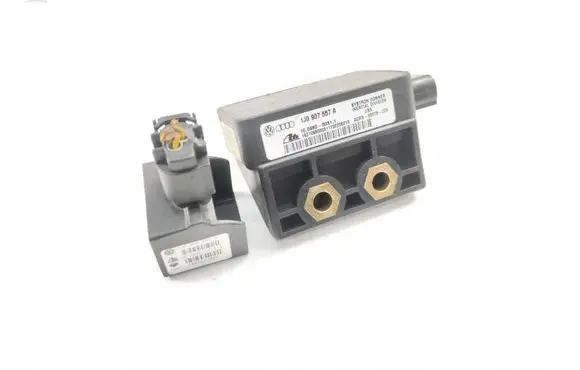 Volkswagen Golf IV ESP acceleration yaw rate sensor 1J0907657A
