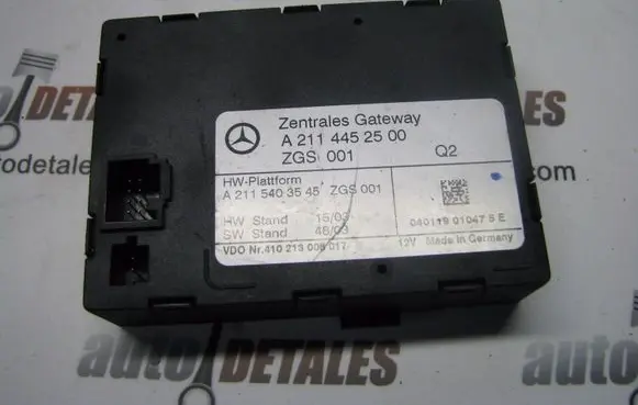 Mercedes-Benz E W211 Gateway control module A2114452500