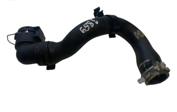 Land Rover Discovery 4 - LR4 Engine coolant pipe/hose AH227752AC