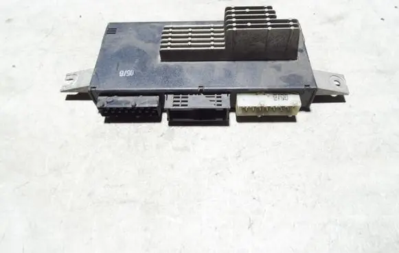 BMW 5 E39 Light module LCM 61358370875