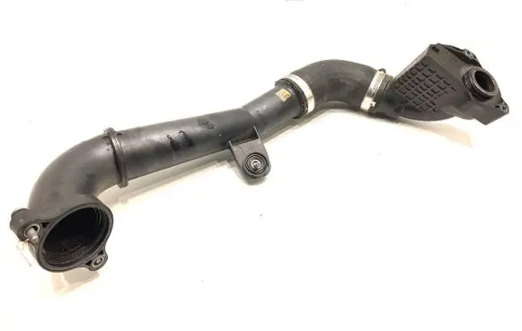 Audi A4 S4 B9 Intercooler hose/pipe 04L145770N