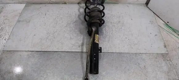 BMW 1 E81 E87 Front shock absorber/damper 6771557