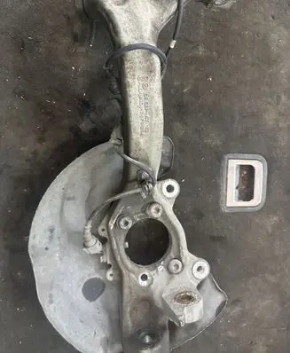 Audi A6 S6 C6 4F Front wheel hub spindle knuckle