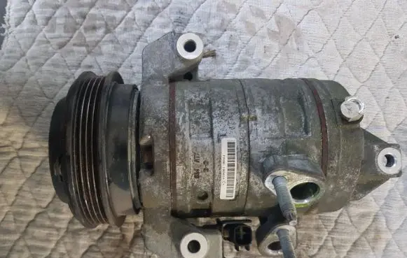 Ford Mustang V Air conditioning (A/C) compressor (pump) FR3B19D629C