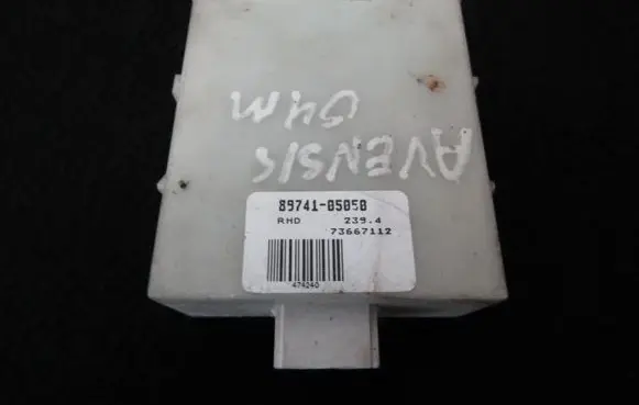 Toyota Avensis T250 Door control unit/module 8974105050 89741-05050