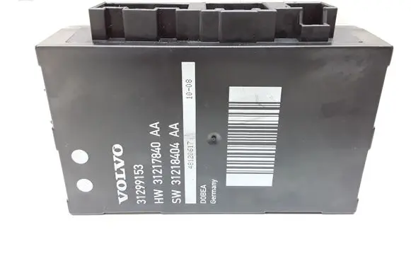Volvo V70 Tailgate/trunk control unit/module 31299153