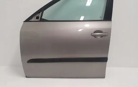 Skoda Rapid (120G, 130G, 135G) Door (2 Door Coupe) 
