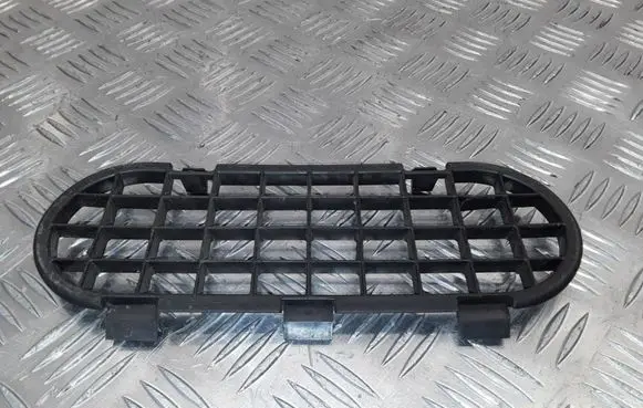 Dacia Sandero Quarter panel pressure vent 788543763R