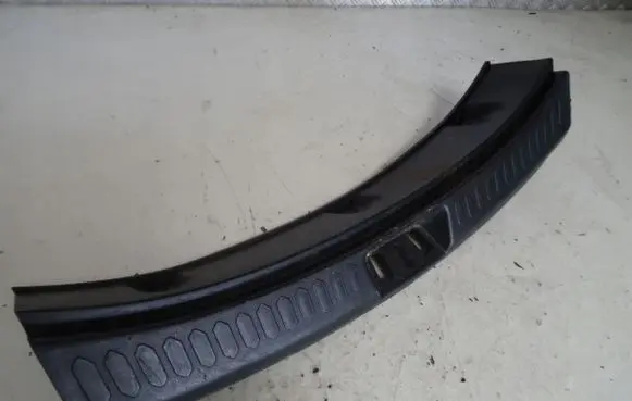 KIA Sportage Trunk/boot sill cover protection 85770