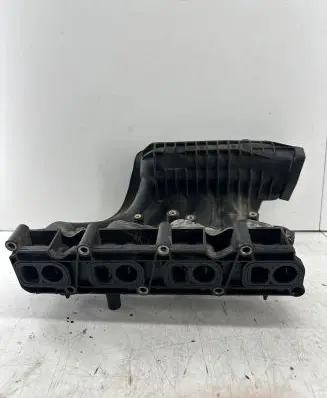 Mercedes-Benz C W203 Intake manifold A611090 PA6GF35