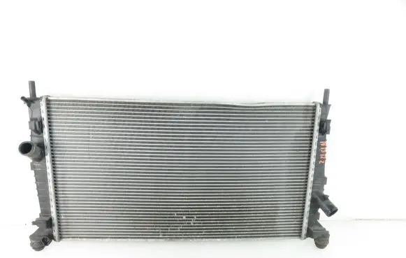 Ford Focus Coolant radiator 3M5H8005RK