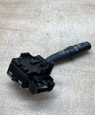 Toyota Corolla Verso E121 Wiper control stalk 8465205170 173821