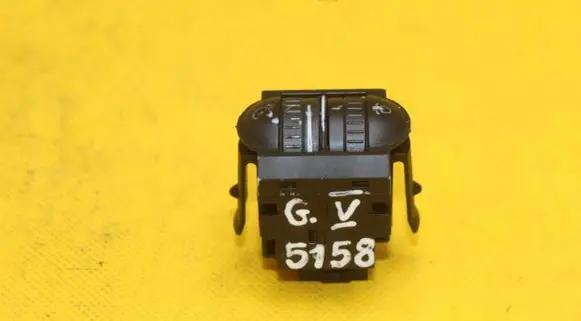 Volkswagen Golf V Light switch 1K0941333