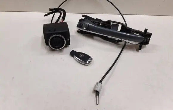 Mercedes-Benz E W211 Ignition lock 2115452308 33002213 0013403131606126