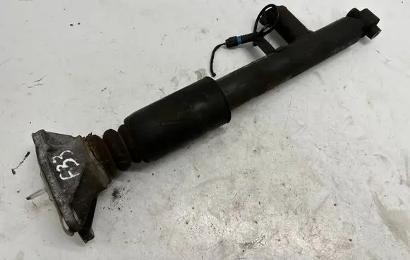 BMW 4 F32 F33 Rear shock absorber/damper 6865569