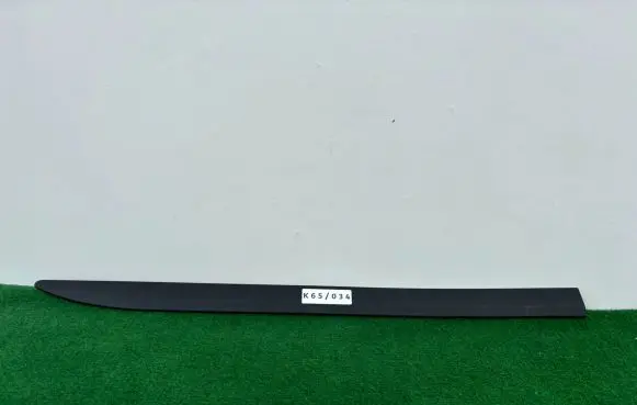 KIA Carens III Front door trim (molding) A4271ADE00