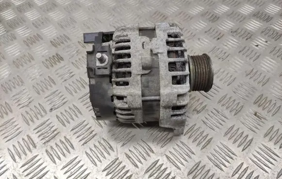 Mercedes-Benz A W176 Generator/alternator A0009063822