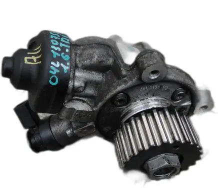 Audi A3 S3 8V Fuel injection high pressure pump 