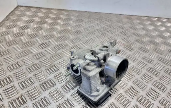 Mazda 6 Throttle valve R2AA136B0 03M12H 0071000153M17