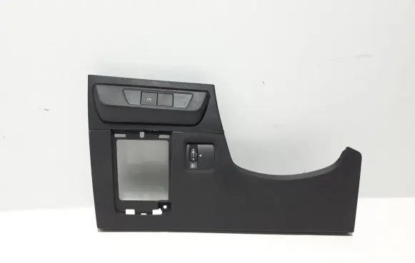 Dacia Sandero III Panel trim 689215948R