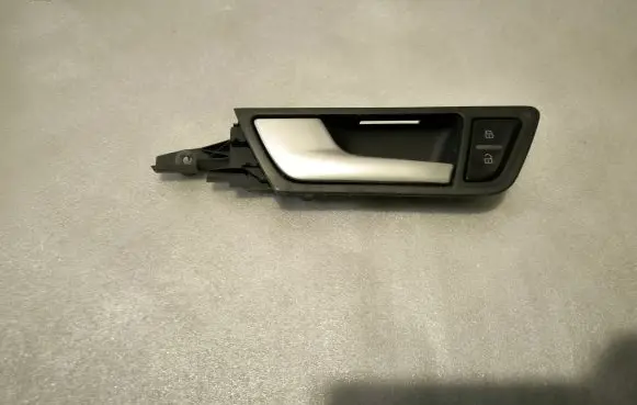 Audi Q5 SQ5 Front door interior handle 8R0837019