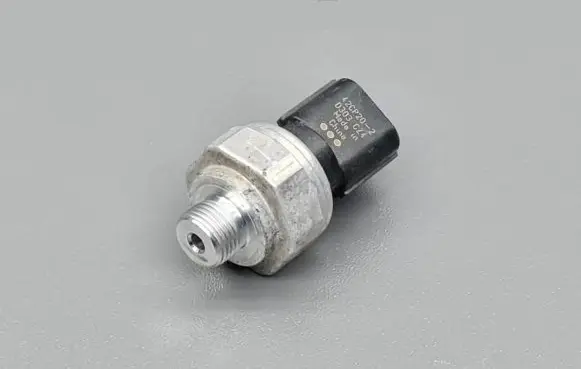 Honda Civic IX Air conditioning (A/C) pressure sensor 42CP20 42CP202