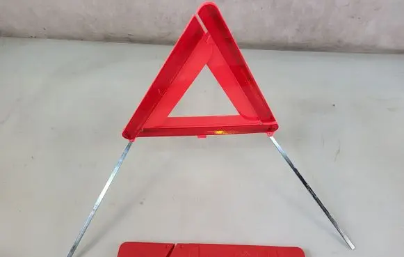Volvo S60 Emergency warning sign 