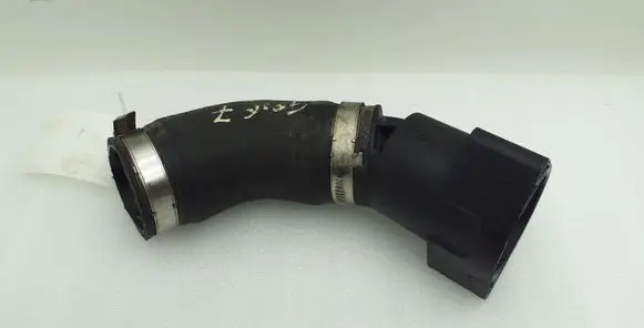 Volkswagen Golf VII Turbo air intake inlet pipe/hose 04L145828D 04L145762AD