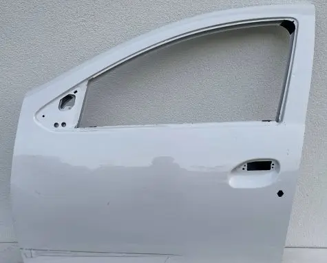 Dacia Logan II Front door