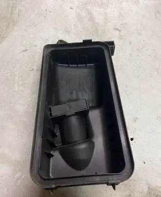 Toyota Corolla Verso AR10 Air filter box 177050G011