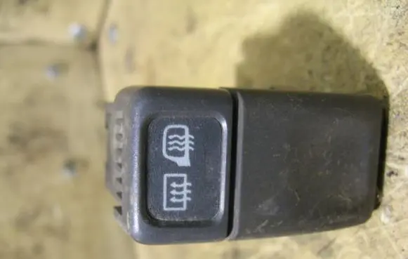 Volvo S70 V70 V70 XC Windscreen/window heater switch 916295298W22K