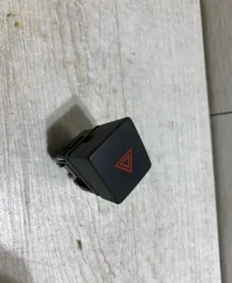 Nissan Micra K14 Hazard light switch 299125472