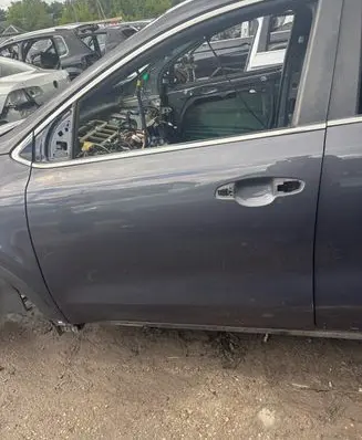 KIA Sportage Front door