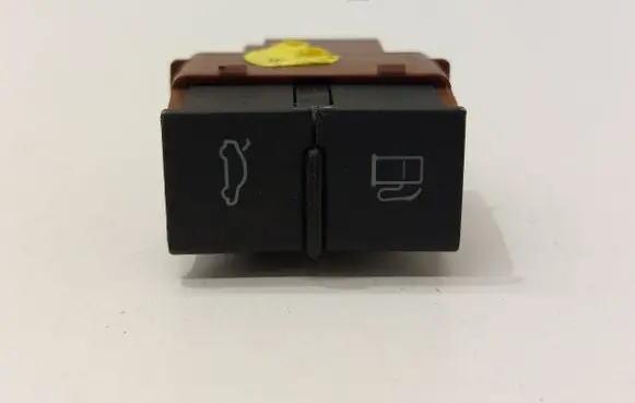 Audi A4 S4 B7 8E 8H Tailgate opening switch 4F0959833